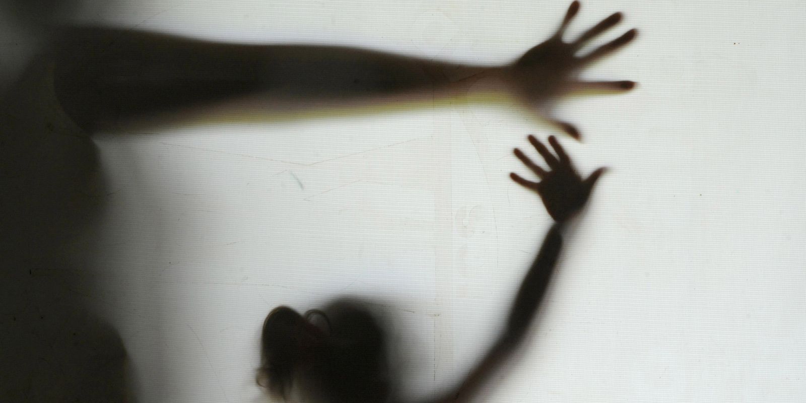 Violência sexual atinge 64 meninas por dia no país