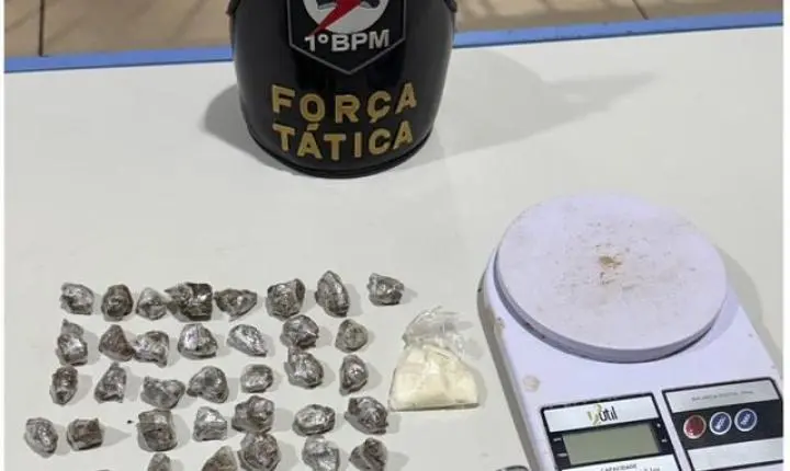 POLÍCIA MILITAR PRENDE SUSPEITO DE FURTOS E APREENDE DROGAS DURANTE OPERAÇÃO FORÇA TOTAL